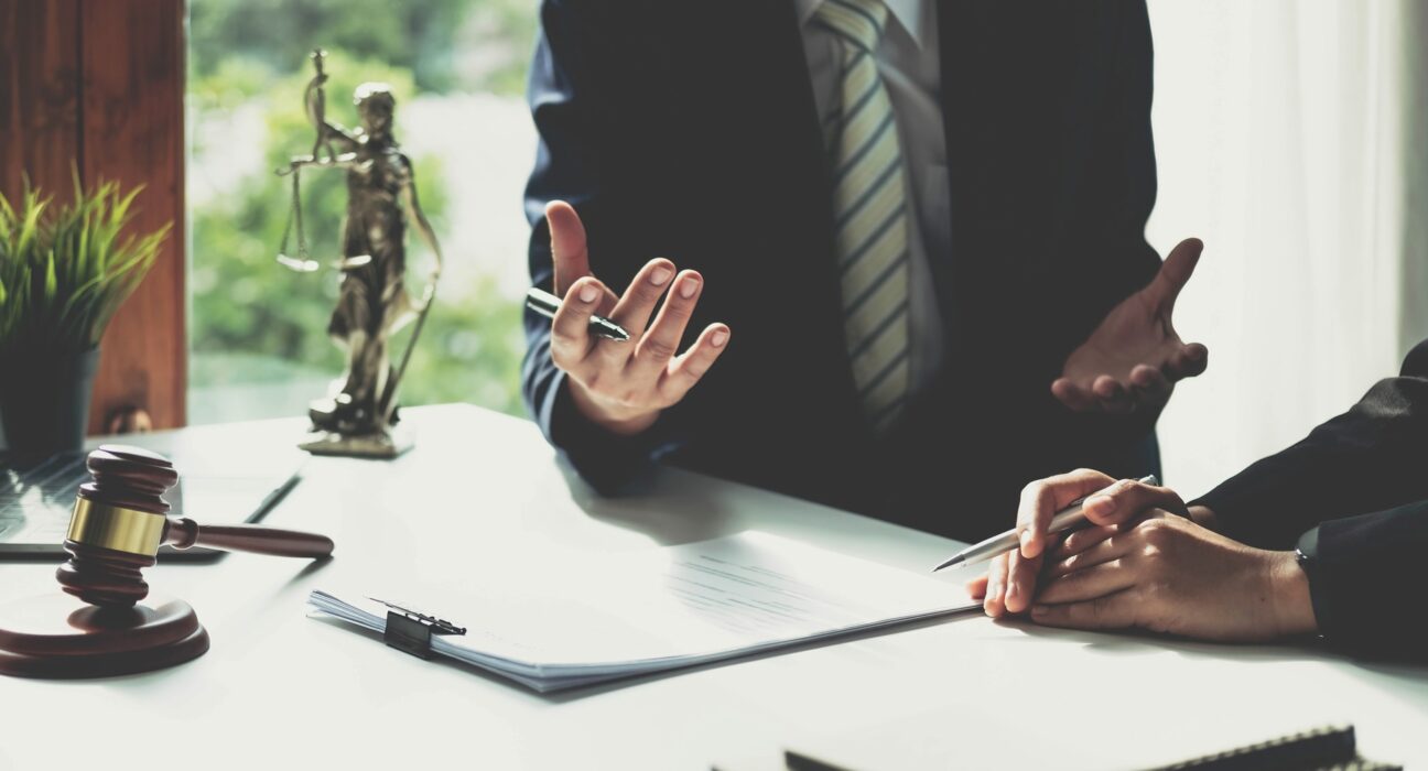 Good service cooperation, Consultation of Businesswoman and Male lawyer or judge counselor having