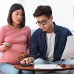 What It’s Like to Split Finances After Divorce on Low Income [2025 Guide With Signs of Trouble]