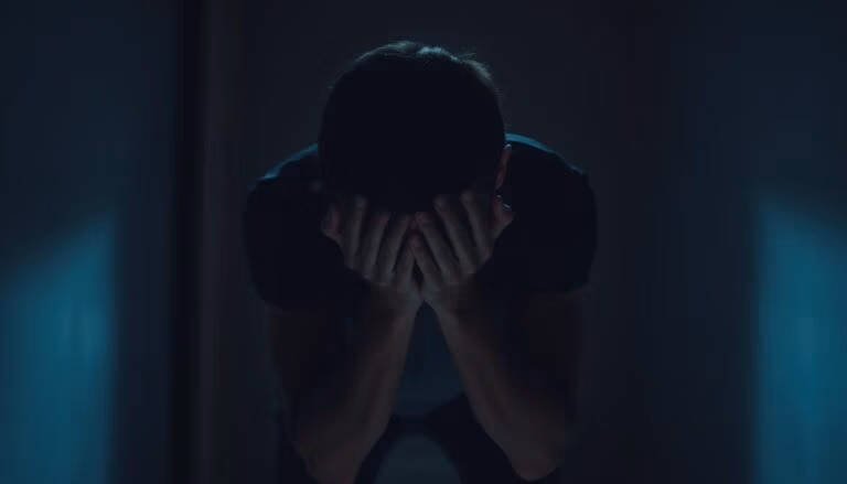 Signs of Social Anxiety Disorder vs Shyness"